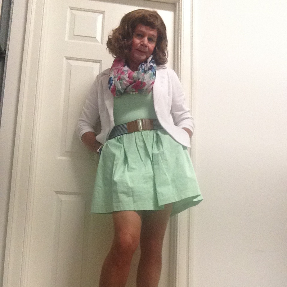 dress - Picture 2 of 3